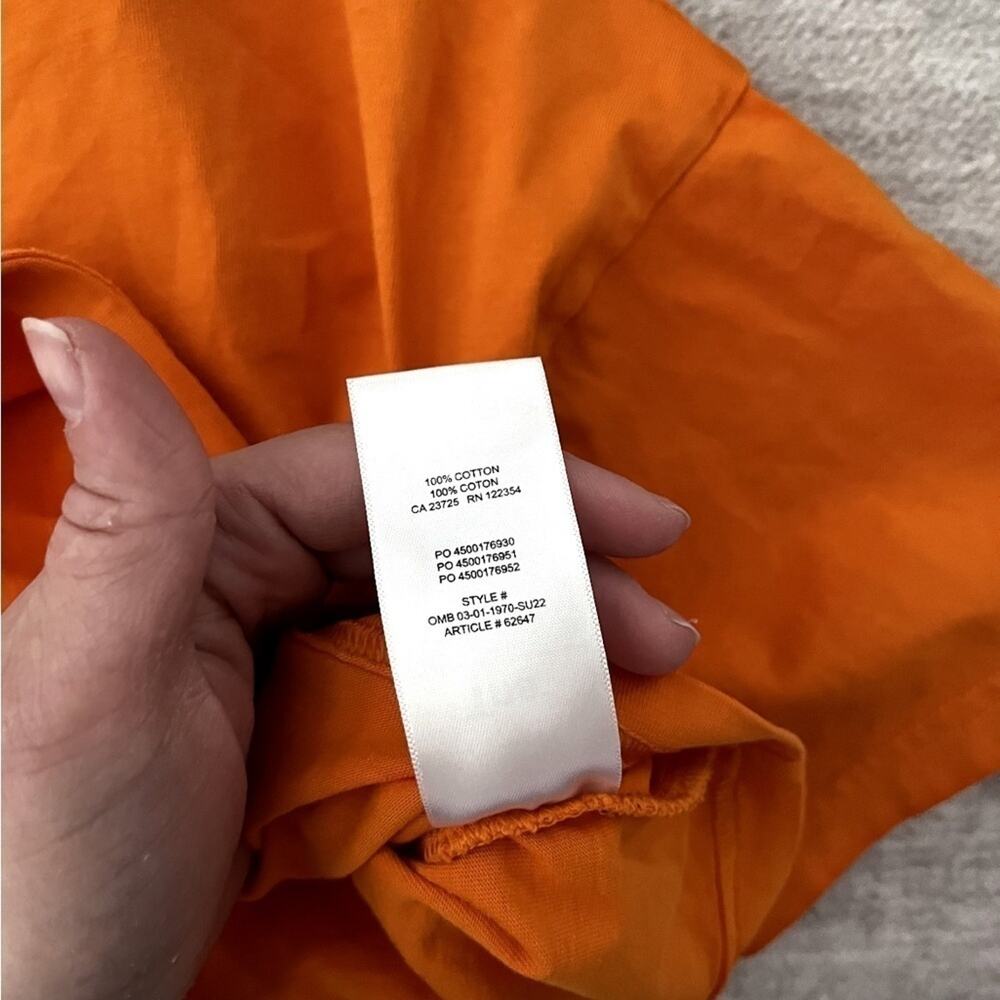 TNA Aritzia Orange cropped tee size XS - Picture 2 of 3